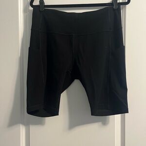 Toreel black pocket bike shorts